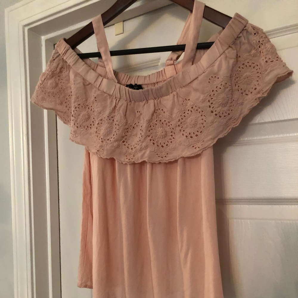 XS soft off-the-shoulder shirt w/unique eyelet!
